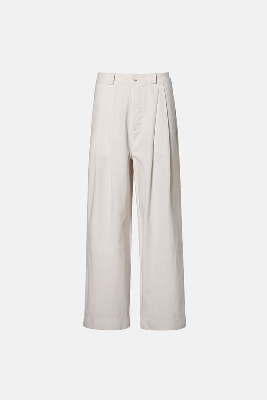 BIG PLEATS CHINO PANT