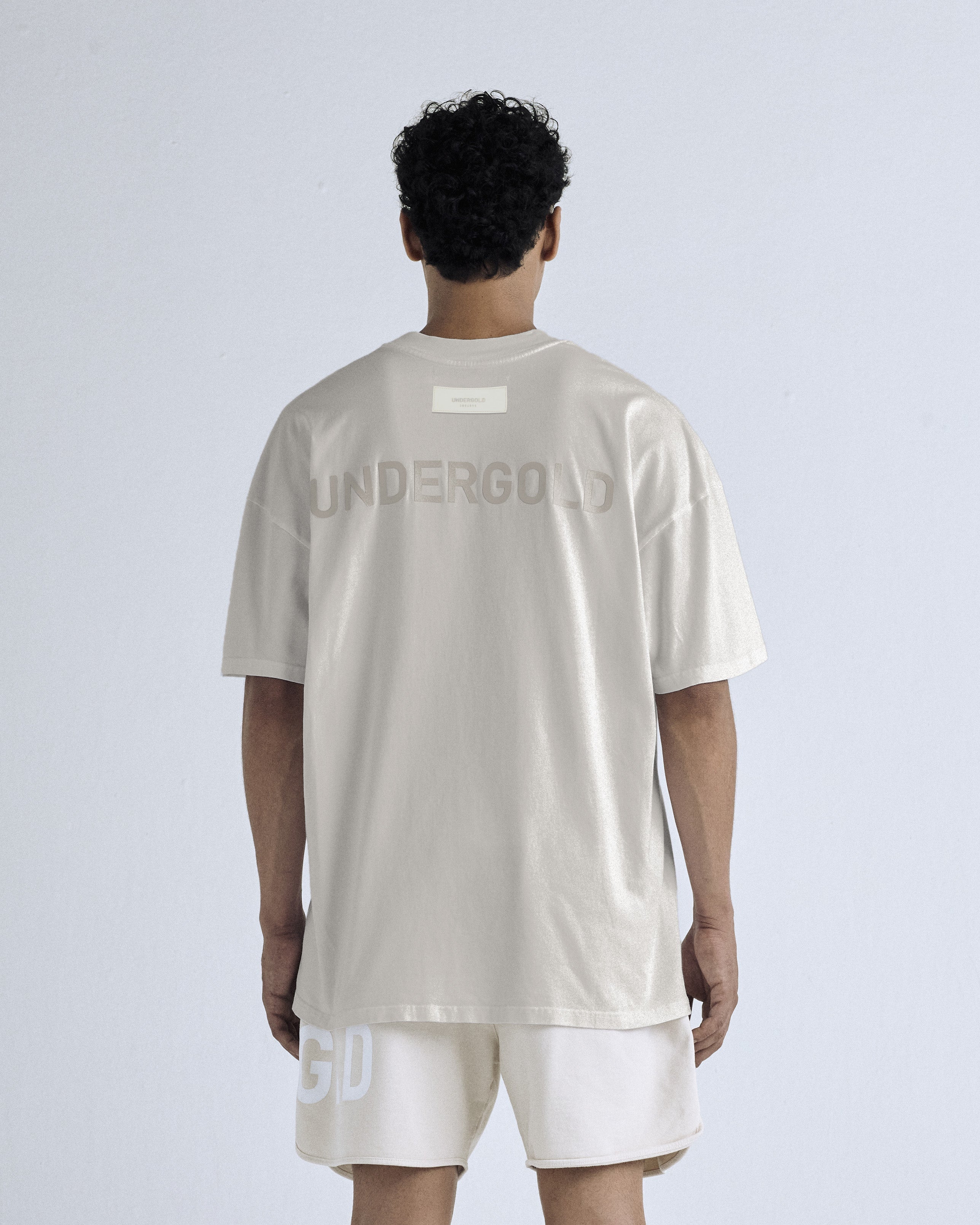 Basics Light Logo Tshirt Cream