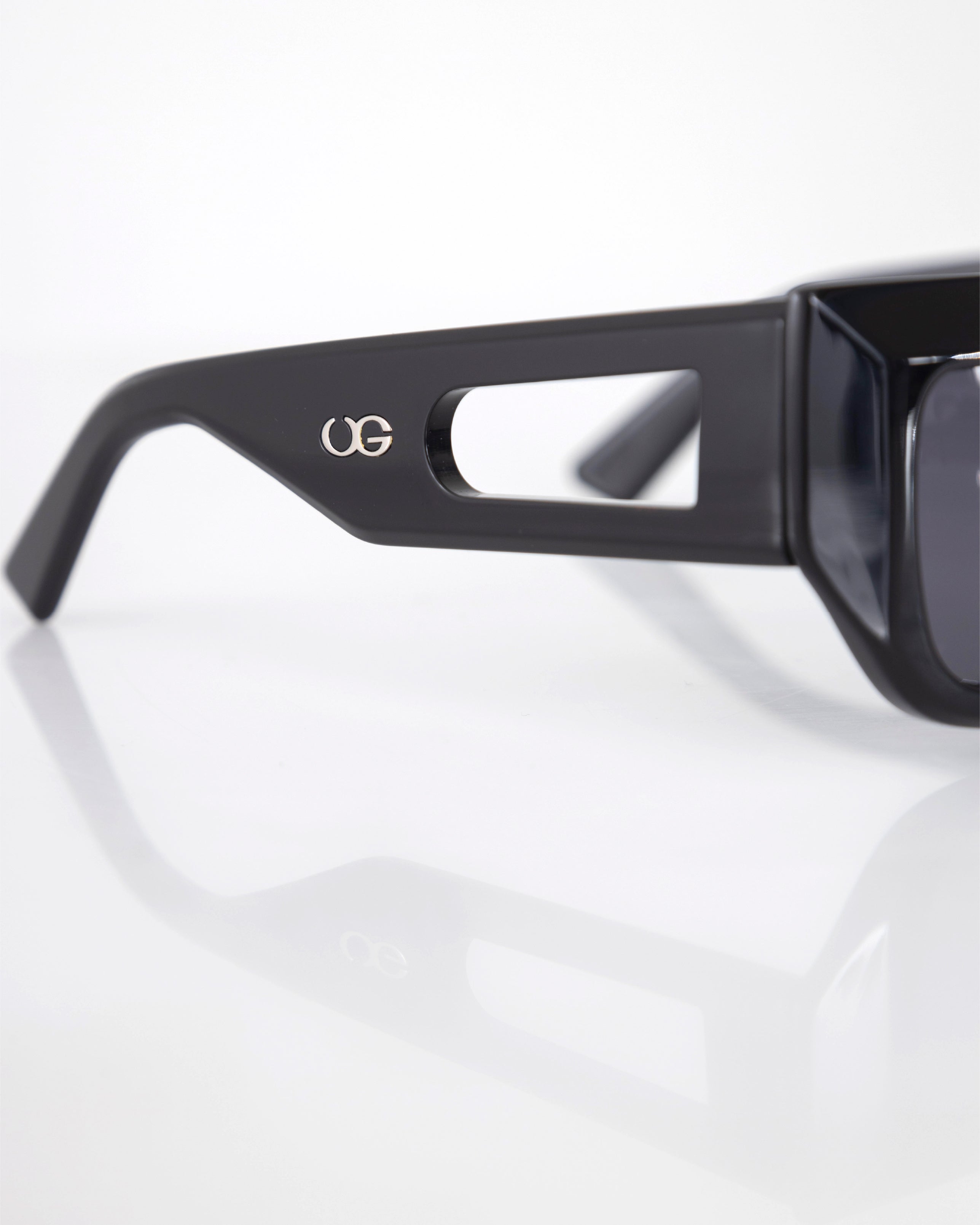 Basics UG Sunglasses Black