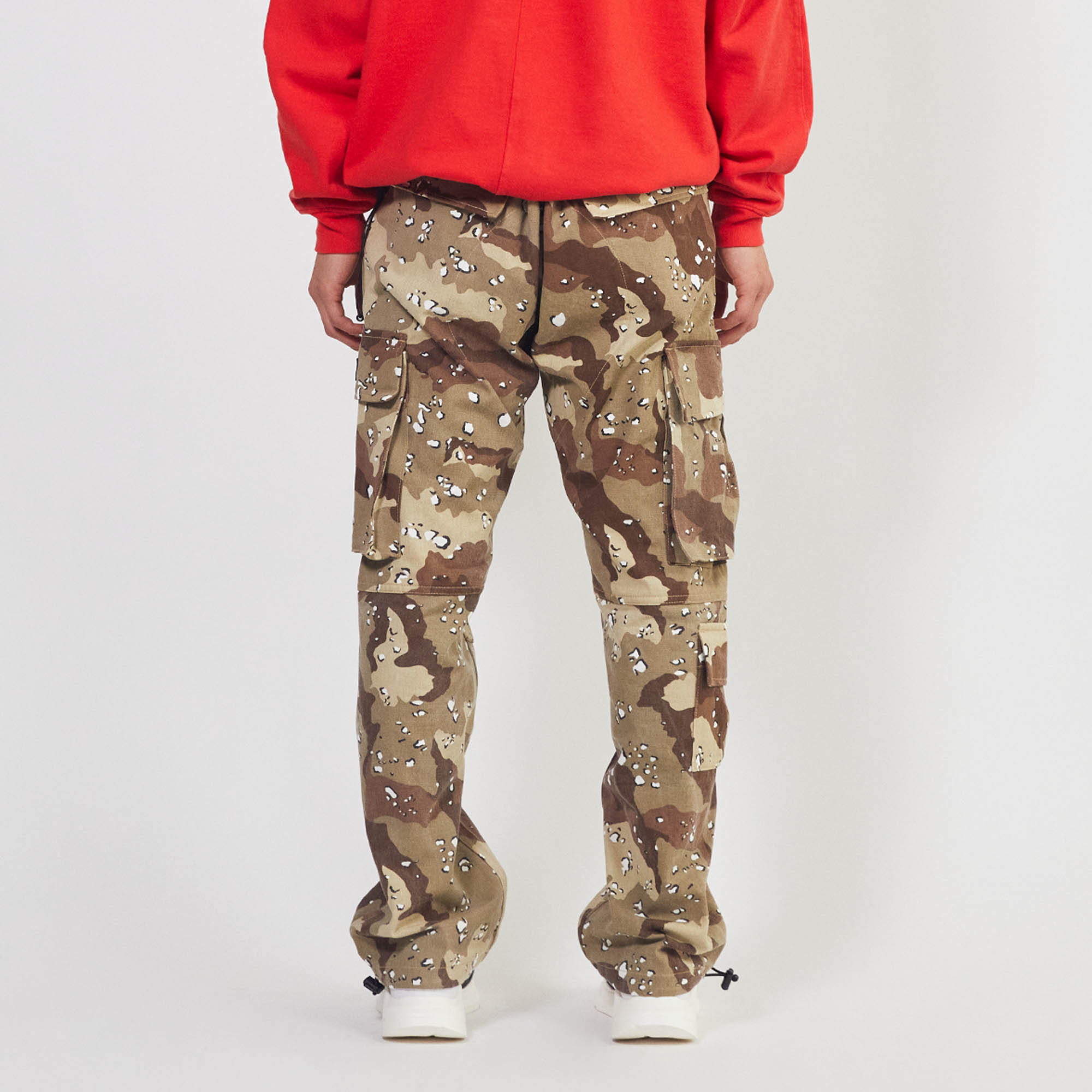 7 pocket cargo / distressed desert camo