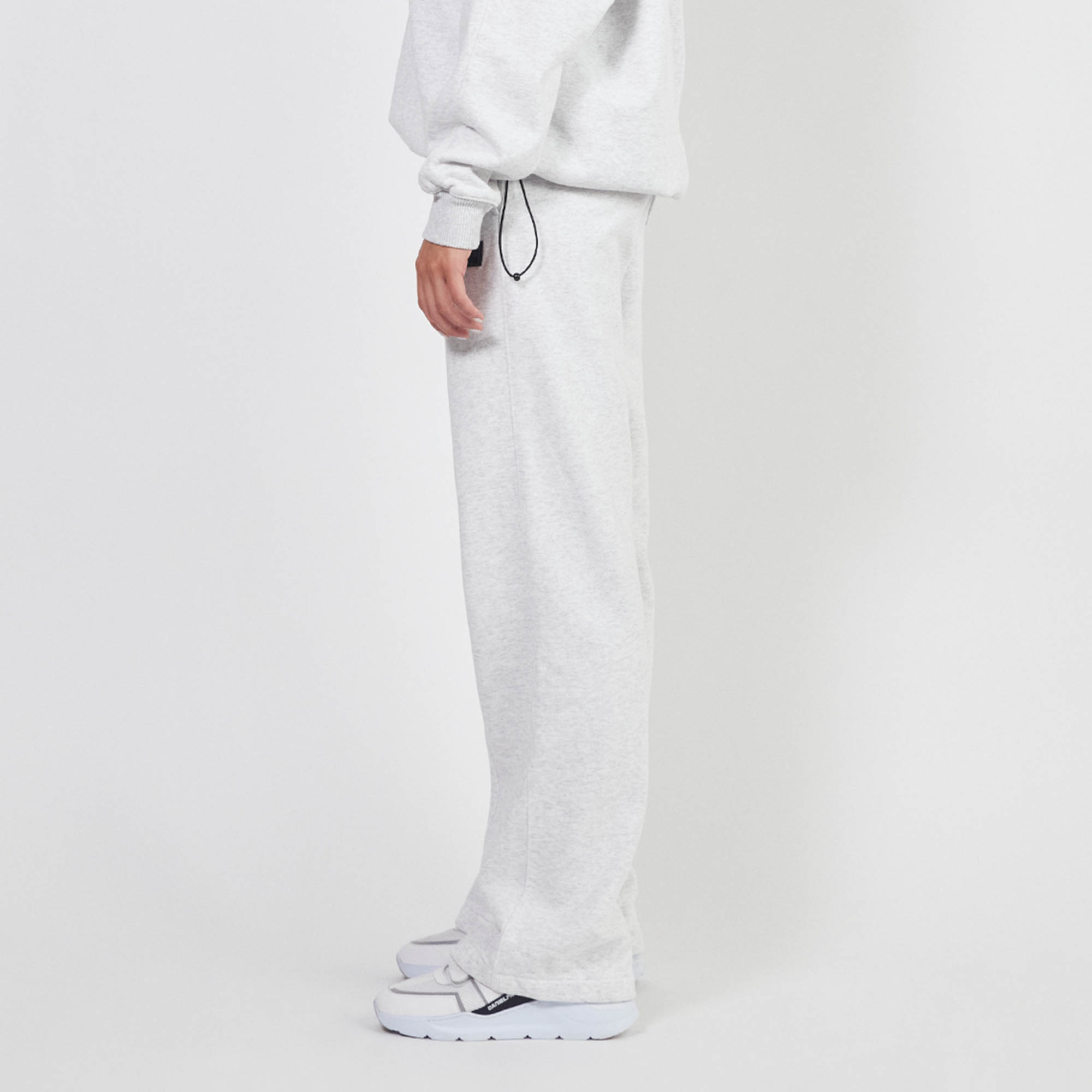 bootcut sweatpants / ash heather grey