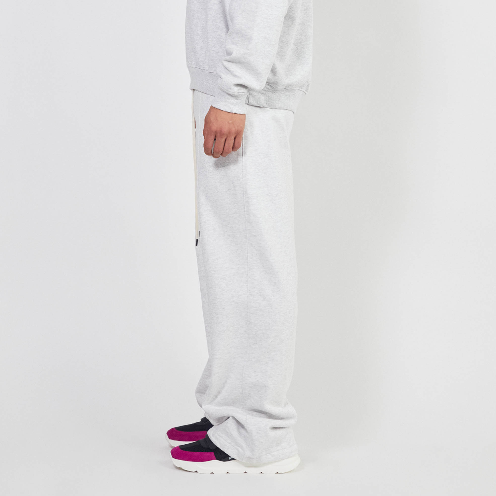 bootcut sweatpants / ash heather grey