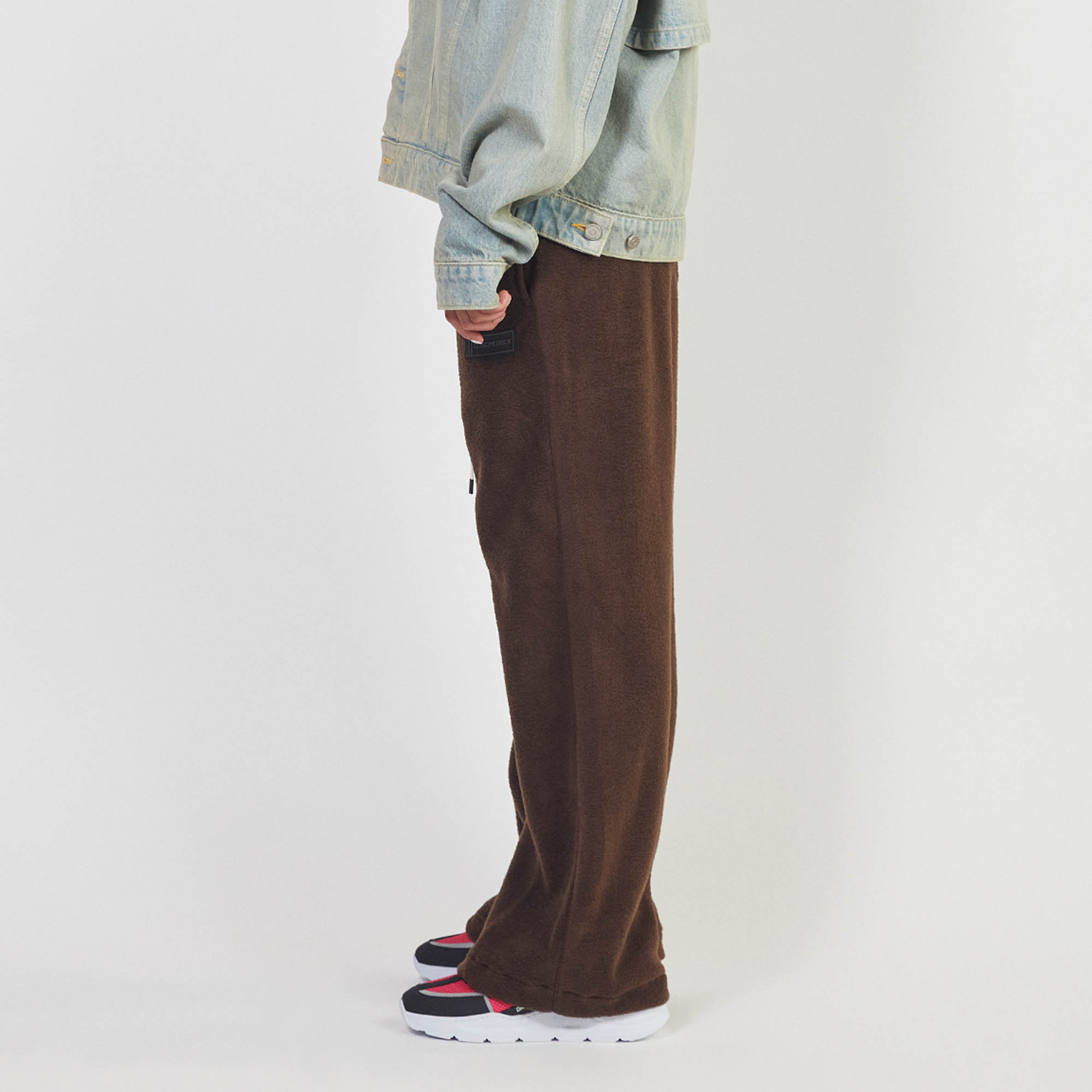 bootcut sweatpants / brown polar