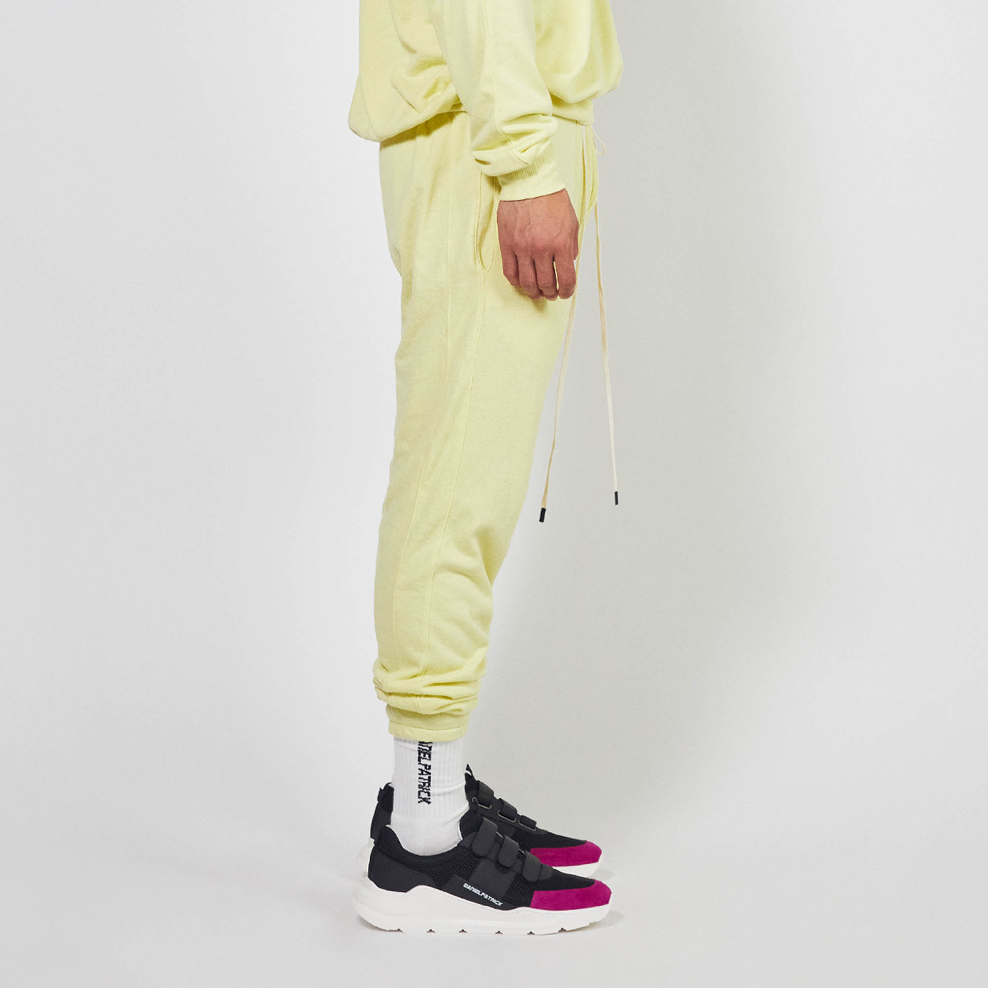 loop terry roaming sweatpants / canary yellow