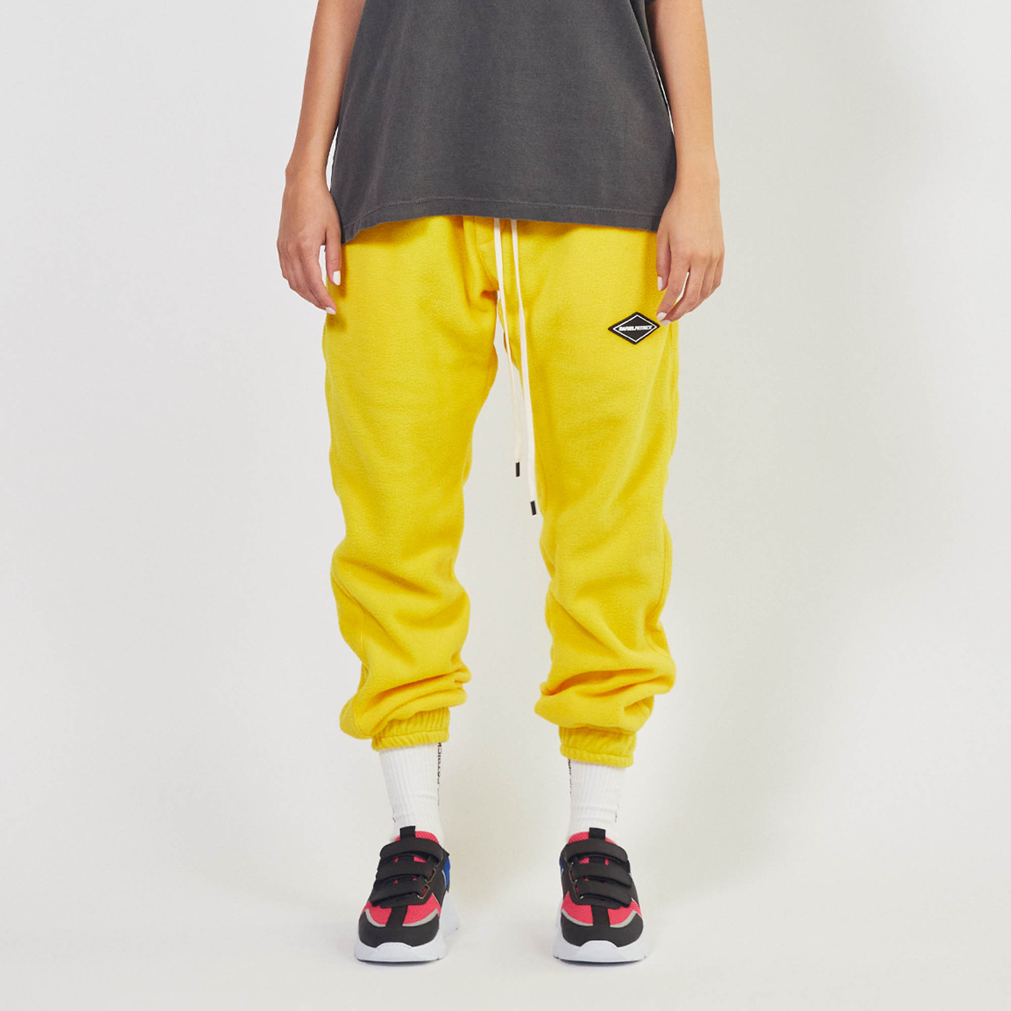 polar fleece roaming sweatpants / yellow