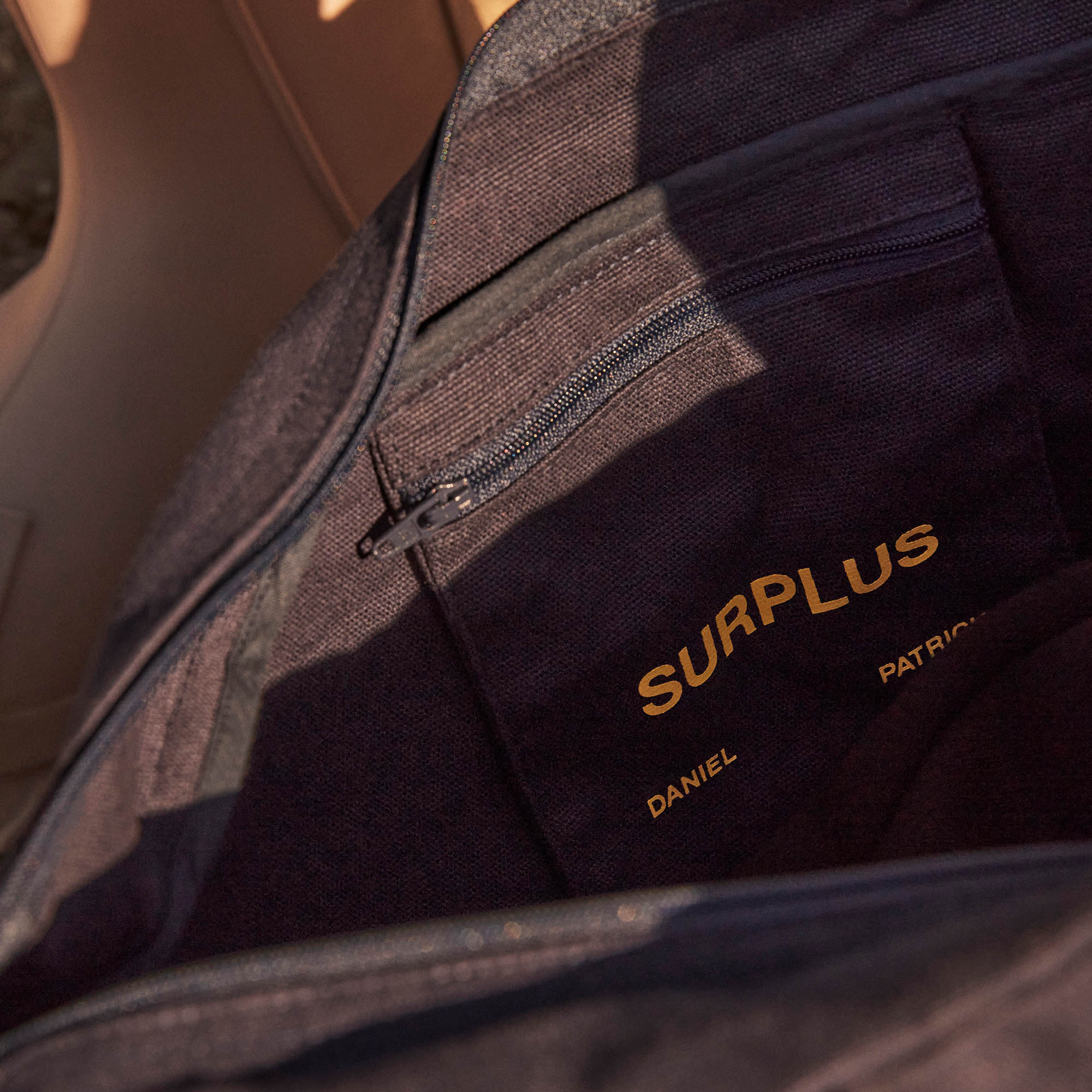 surplus tote / navy + yellow