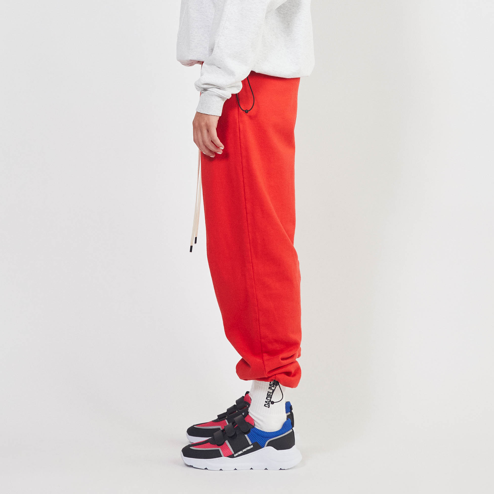 surplus sweatpants / red