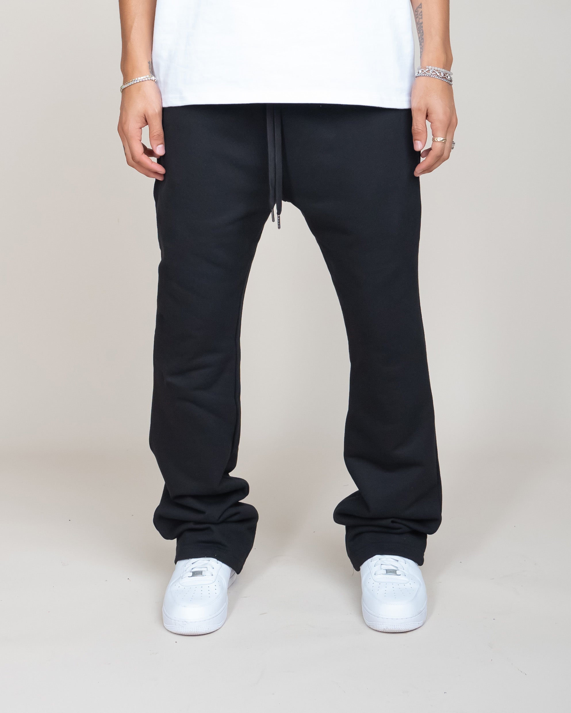 PERFECT FLARE SWEATPANTS-BLACK