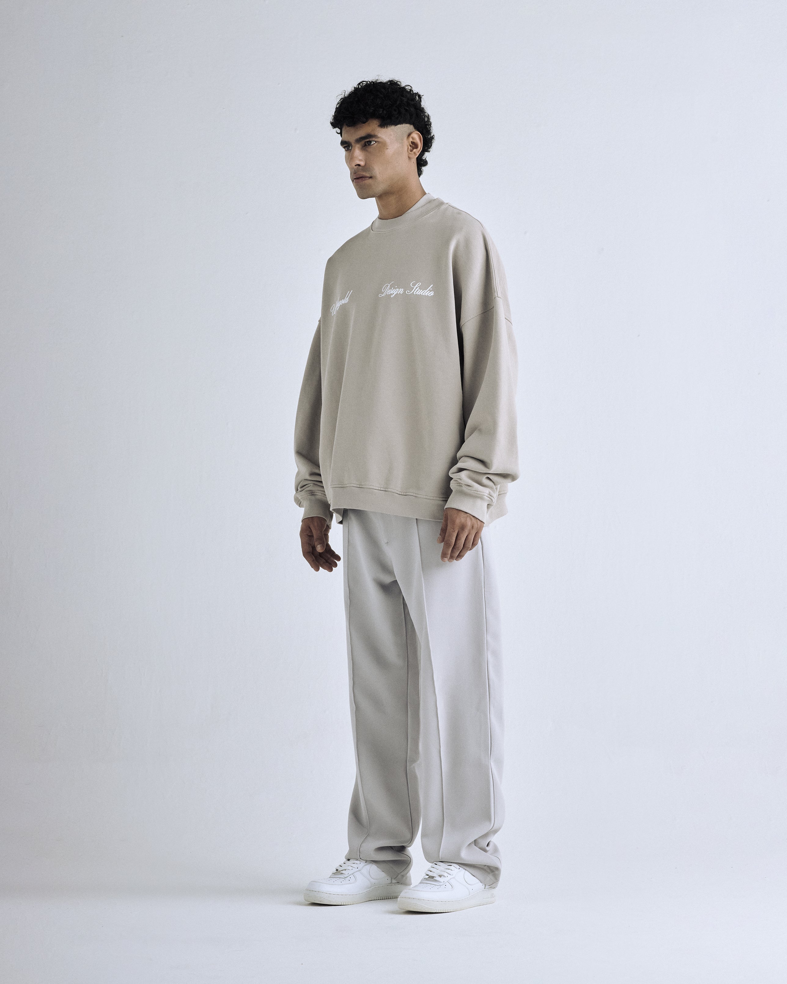 Genesis PT01 Basic Crewneck Light Gray