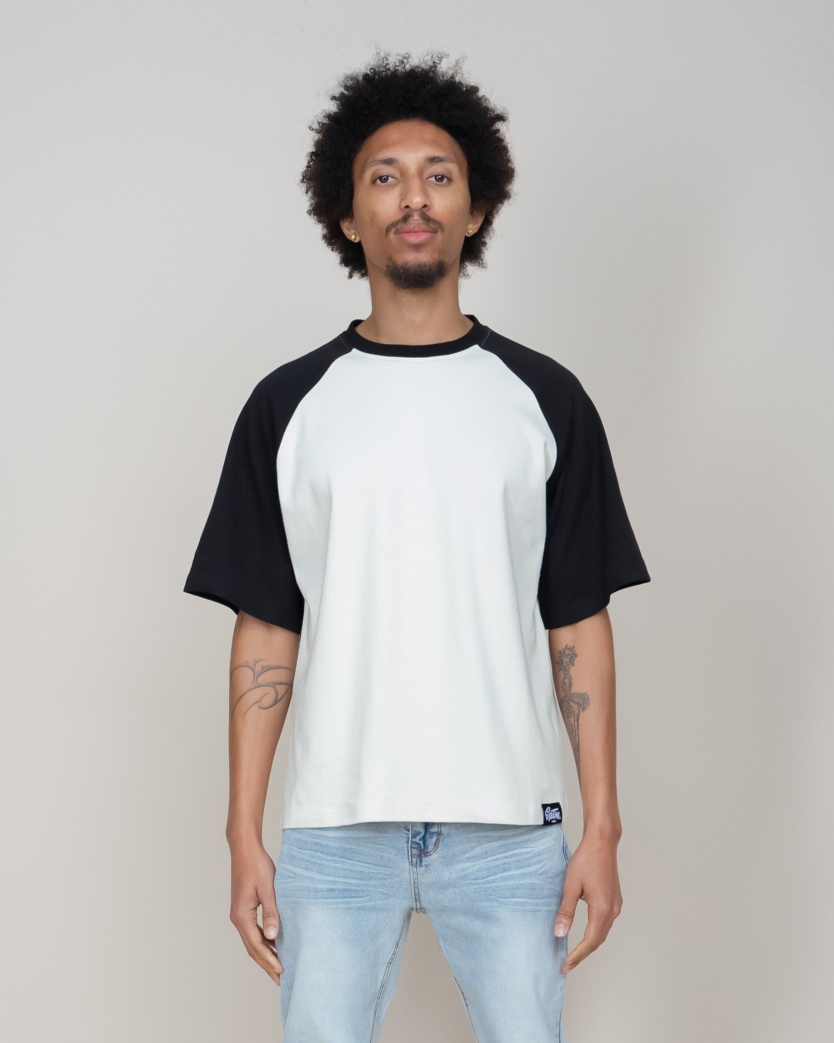 EPTM BOXY RAGLAN TEE - BLACK