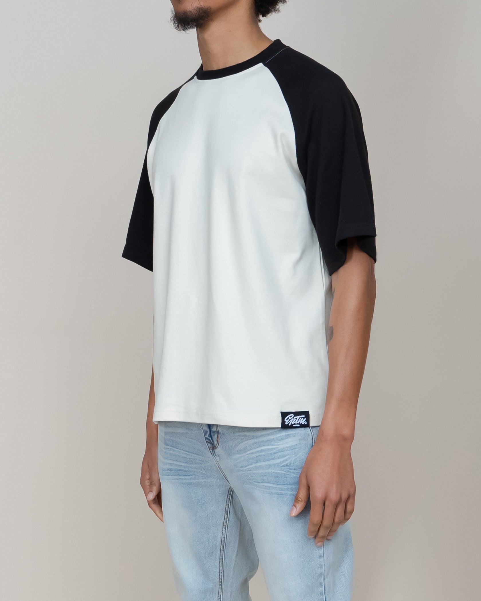 EPTM BOXY RAGLAN TEE - BLACK