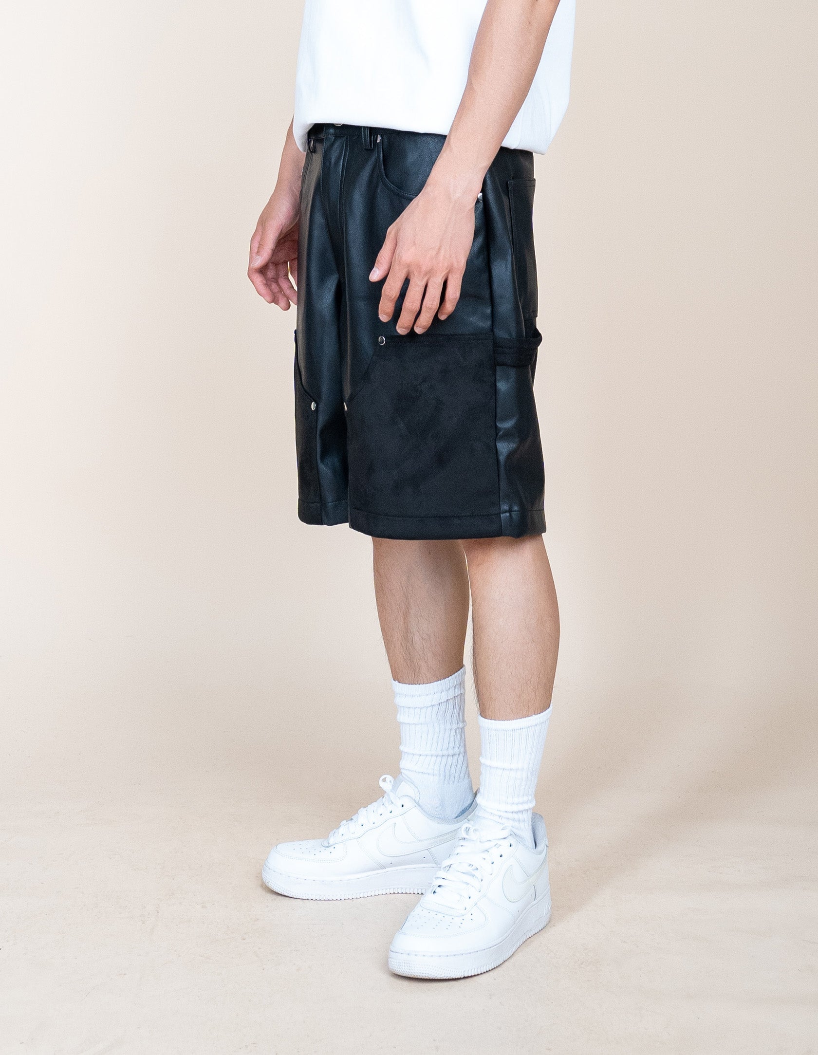 EPTM SAINT SHORTS - BLACK