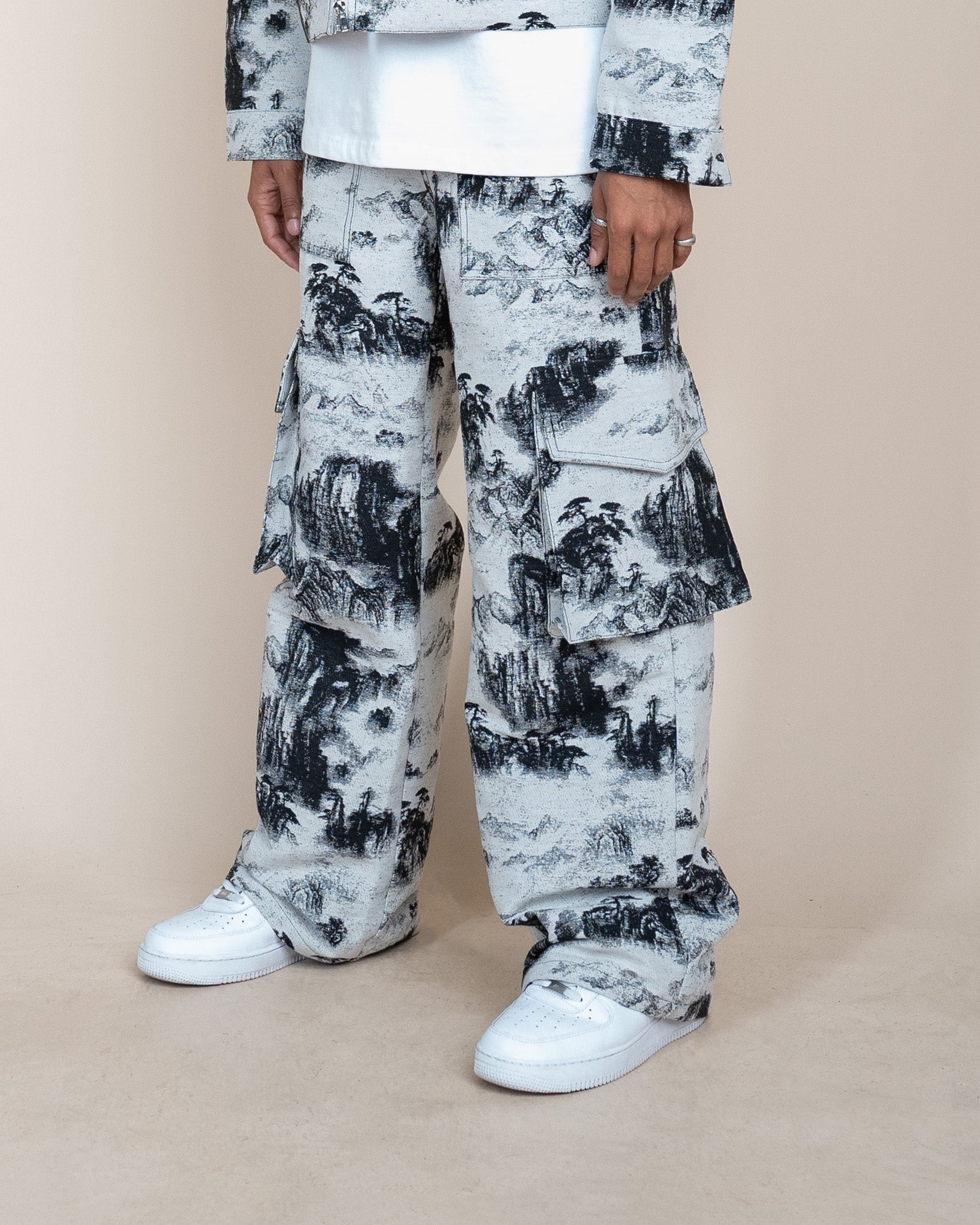 EPTM TAPESTRY CARGO PANTS - BLACK